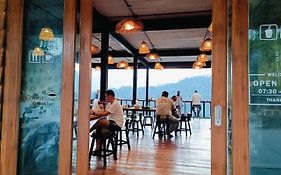 Motho Homestay โมโทโฮมสเตย์